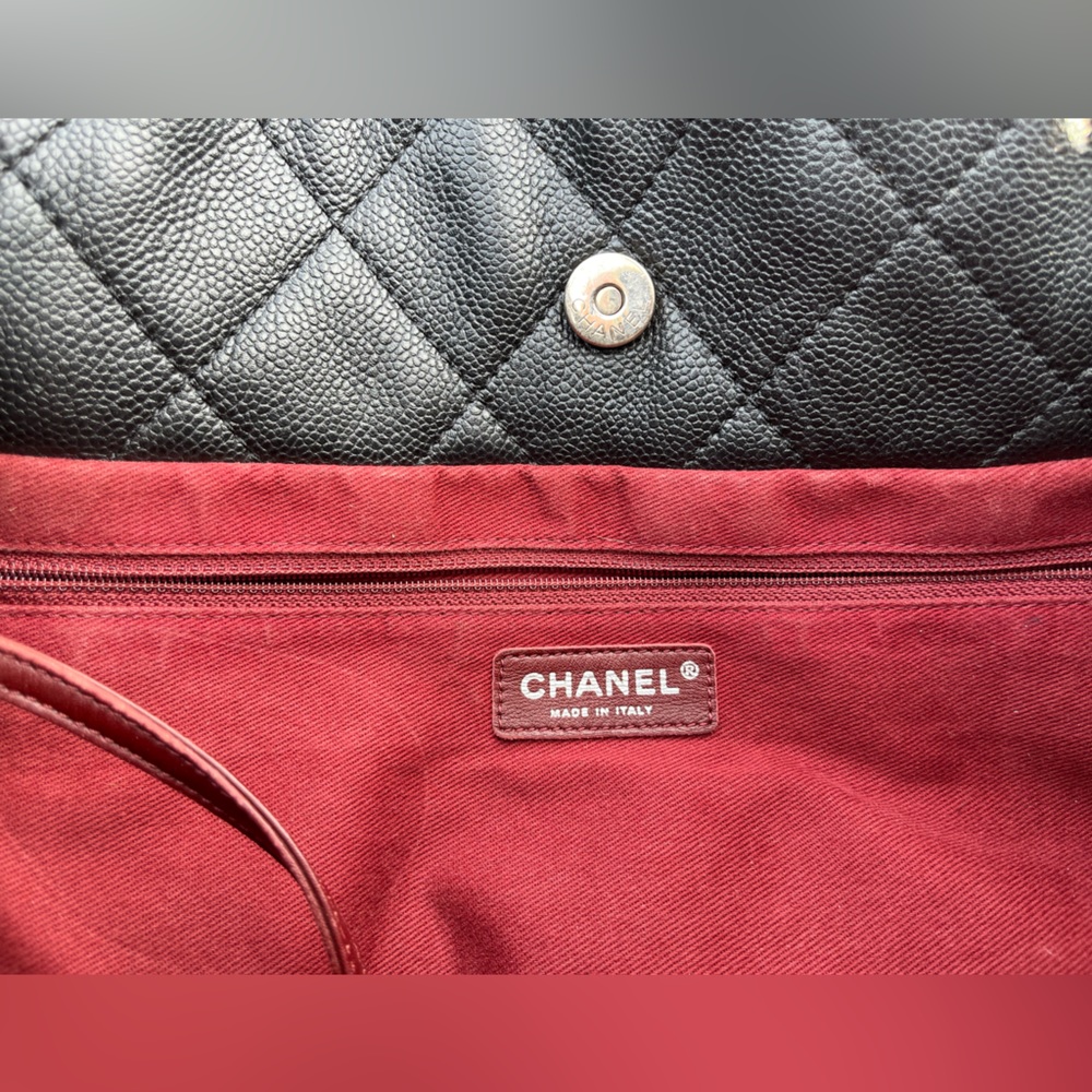 CHANEL Black Quilted Leather Tote with Interlocking CC up for reasonable offers! - Picture 7 of 14